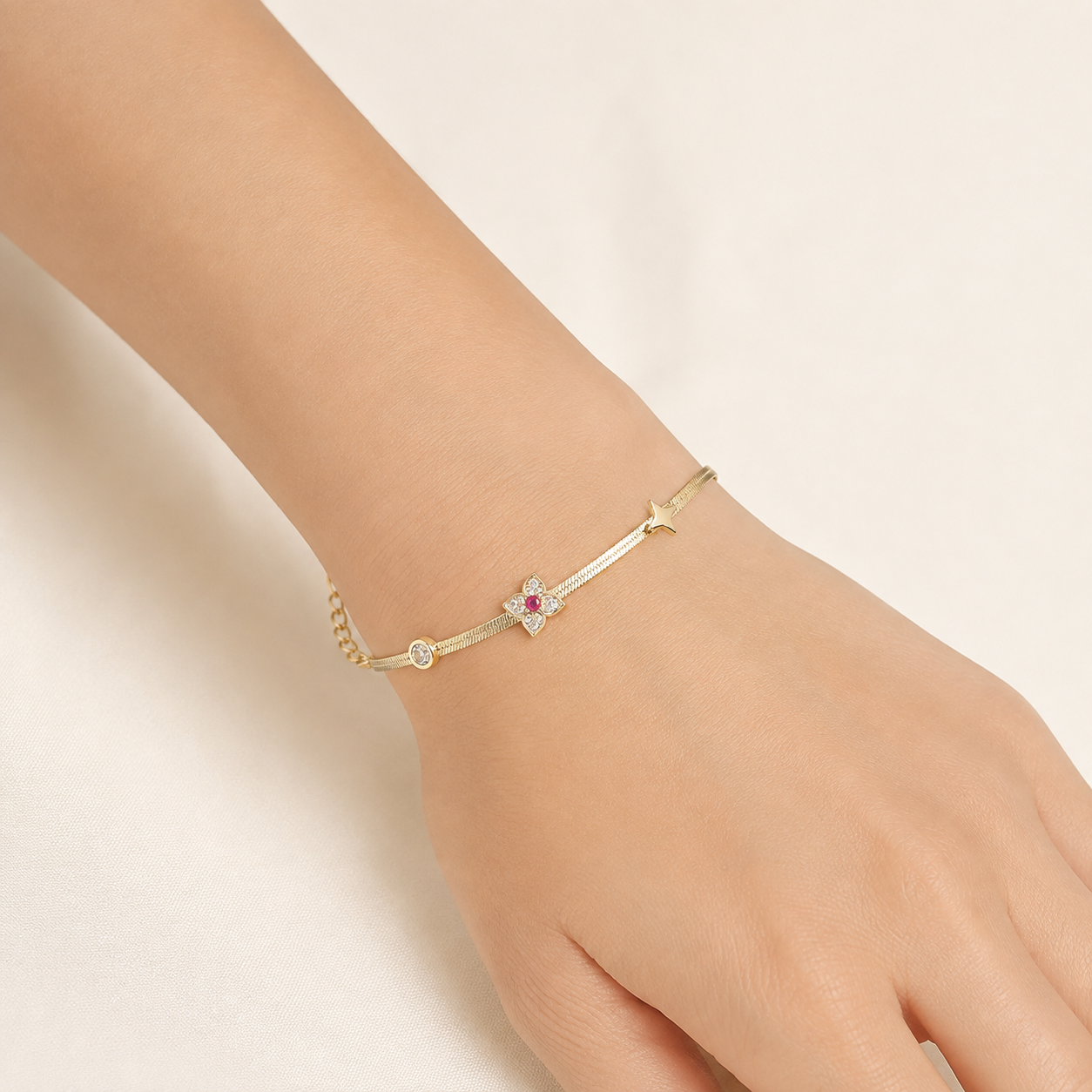 Pulsera Flor Esmeralda y Estrella - Imagen 2